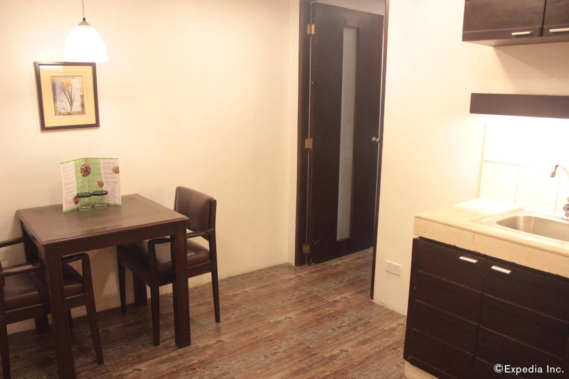 Acl Suites Cidade Quezon Exterior foto